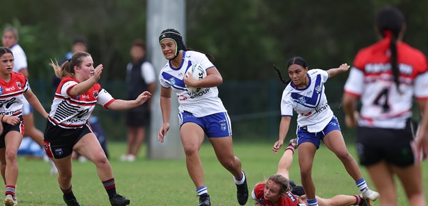 Minor Premiers: Bulldogs Lisa Fiaola and Harold Matthews Cup