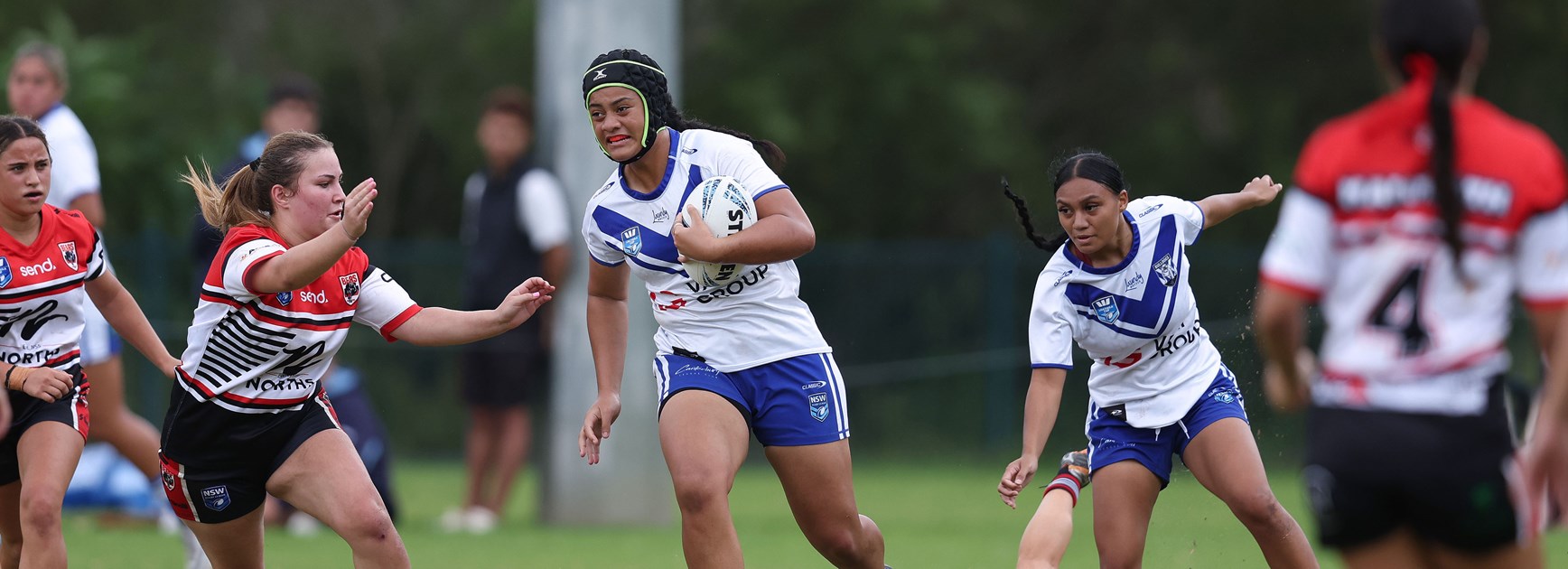 Minor Premiers: Bulldogs Lisa Fiaola and Harold Matthews Cup